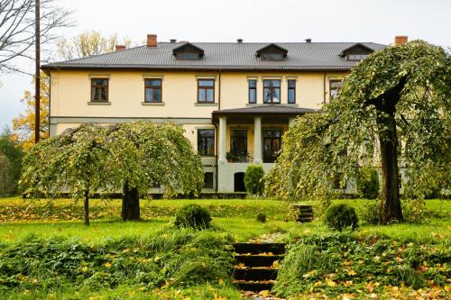 Cesvaine Hotel | Hotel Grasu Pils
