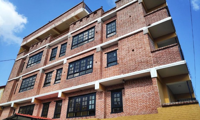 Baluwapati Deupur Hotel | Hotel Green Valley Nagarkot