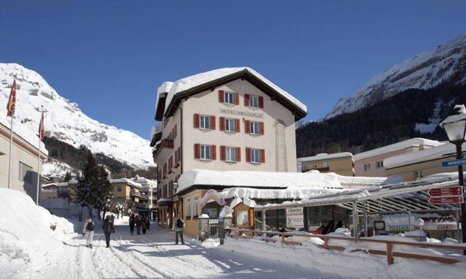 Leukerbad Hotel | Hotel Heilquelle