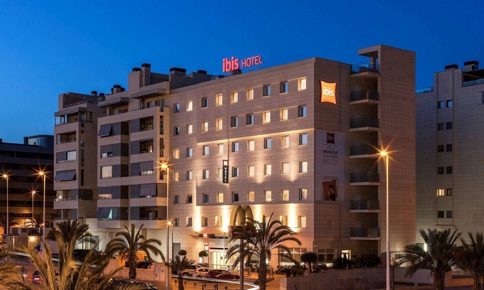 Elche Hotel | Hotel ibis Elche