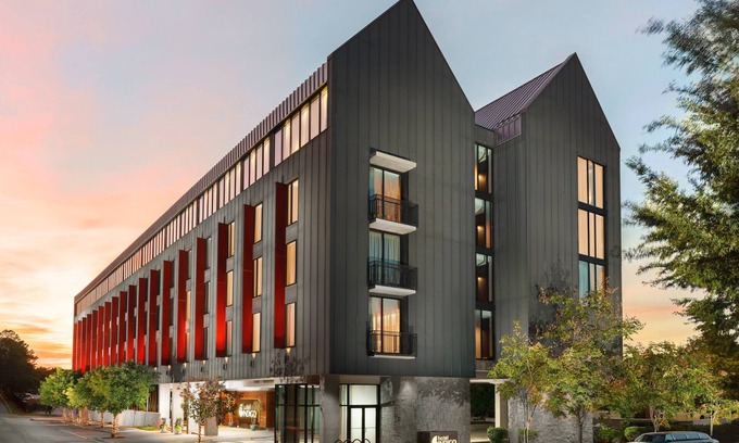 Athens Hotel | Hotel Indigo Athens University Area by IHG