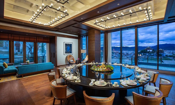 Shangri-La Hotel | Hotel Indigo Diqing Moonlight City by IHG
