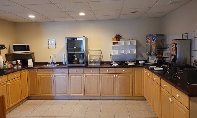 Iron Mountain Hotel | Hotel Iron Mountain Inn & Suites