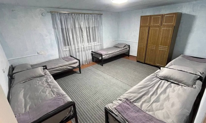 Karakol House | Hotel Jakesh