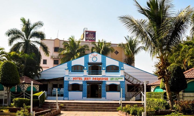 Phaltan Hotel | Hotel Jeet Paradise