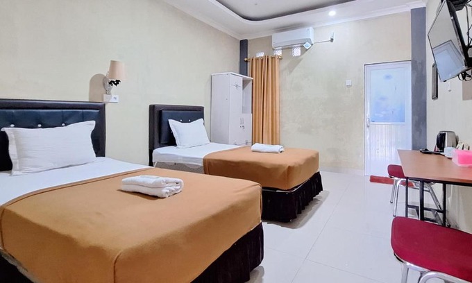 Sipura Island Hotel | Hotel Jelita Mentawai Redpartner