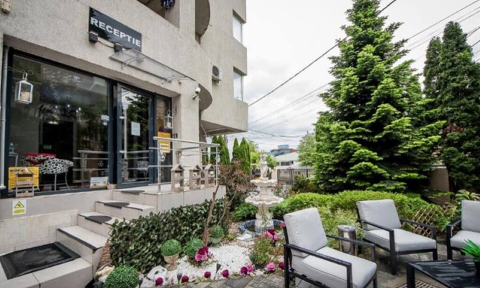 Galati Apartment | Hotel Jolie Apartments - Large Two-Bedroom Apartment