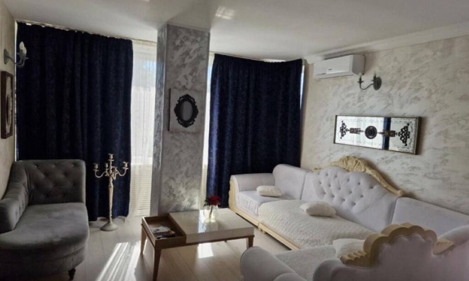 Galati Apartment | Hotel Jolie Apartments - One-Bedroom Apartment with Balcony
