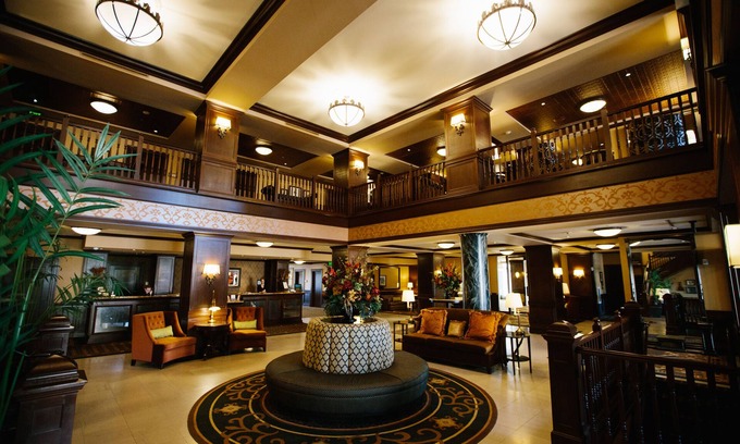 Downtown Dubuque Hotel | Hotel Julien Dubuque