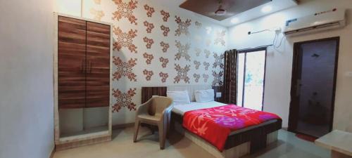 Abu Road Hotel | Hotel Kavita Inn
