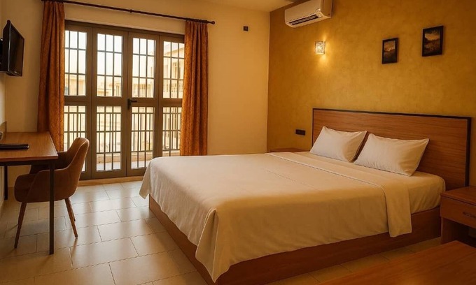 St. Louis Hotel | Hotel KEUR HORUS