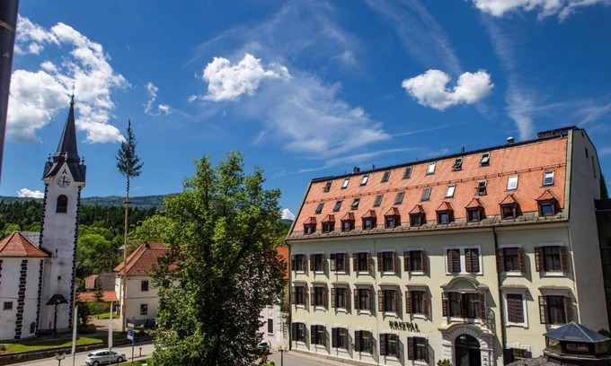 Dolenjske Toplice Hotel | Hotel Kristal - Terme Krka