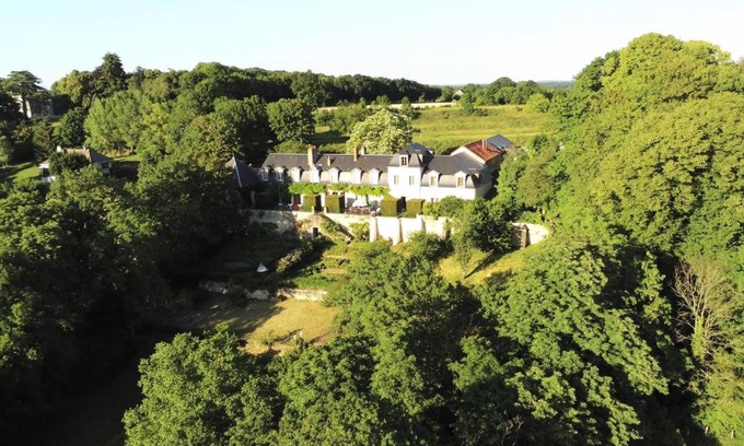 Varennes-Vauzelles Hotel | Hotel La Croix De Vernuche
