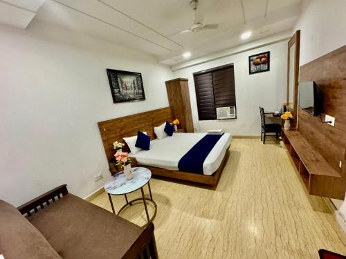 Karol Bagh Hotel | Hotel La Vista - Brahman Bhawan, Karol Bagh