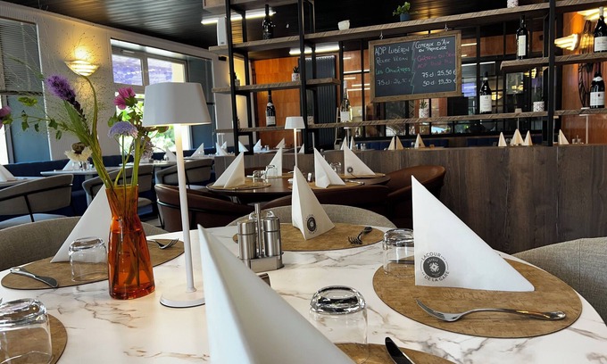 Eygliers Hotel | Hotel Lacour