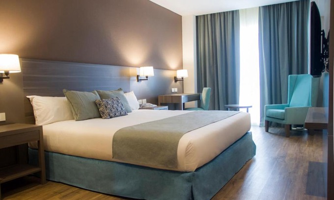 La Plata Hotel | Hotel Land Plaza La Plata