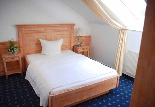 Schoenenberg-Kuebelberg Hotel | Hotel Landgut Jungfleisch