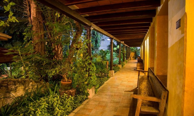Antigua Guatemala Hotel | Hotel Las Farolas