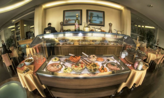 Vukovar Hotel | Hotel Lav