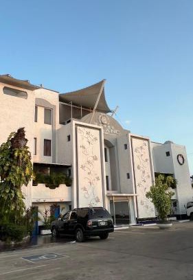 Puerto La Cruz Hotel | Hotel Leblanc Suites