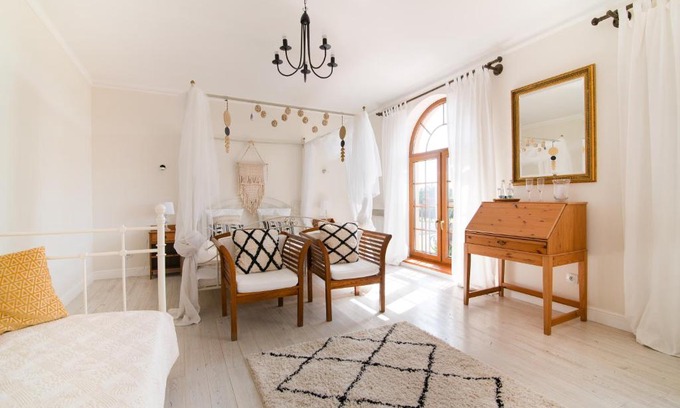 Zgierz Hotel | HOTEL LEMONIADA