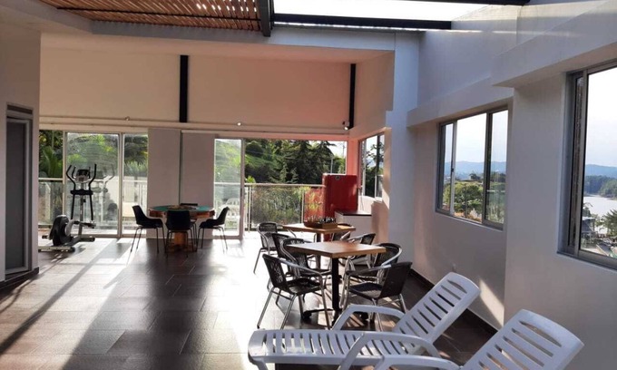 Guatape Hotel | Hotel Loma Encantada