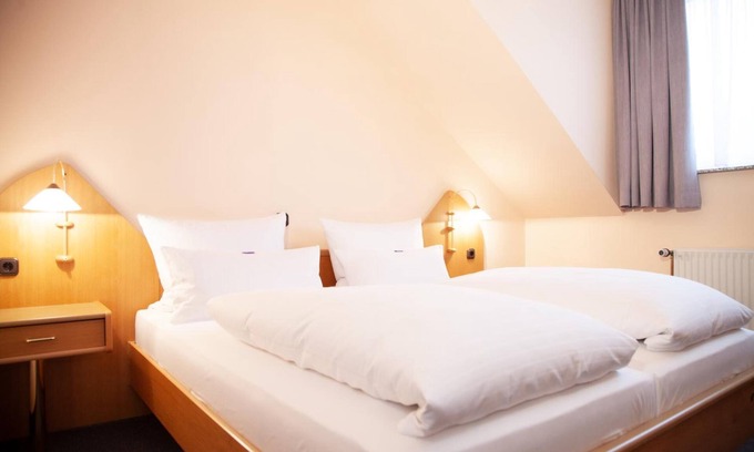 Huckingen Hotel | Hotel Lonac