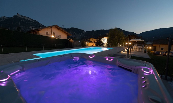Barco Hotel | Hotel Lucia