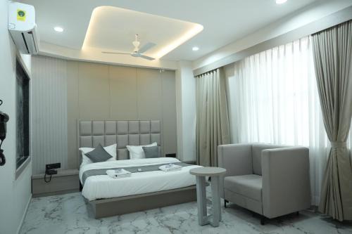 Ahmedabad Hotel | Hotel M Town