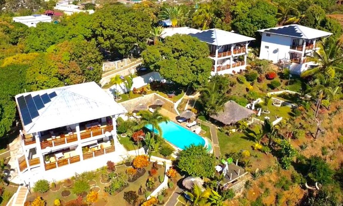 Ambondrona Hotel | Hotel Mahita Tsara