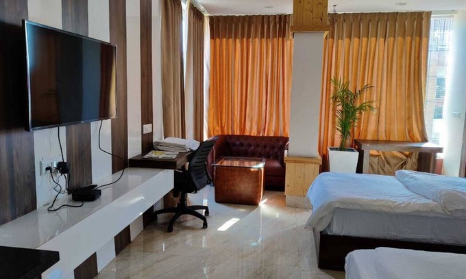 Bullawala Hotel | Hotel Maira