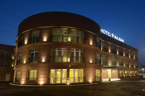 Vozdovac Hotel | Hotel Majdan
