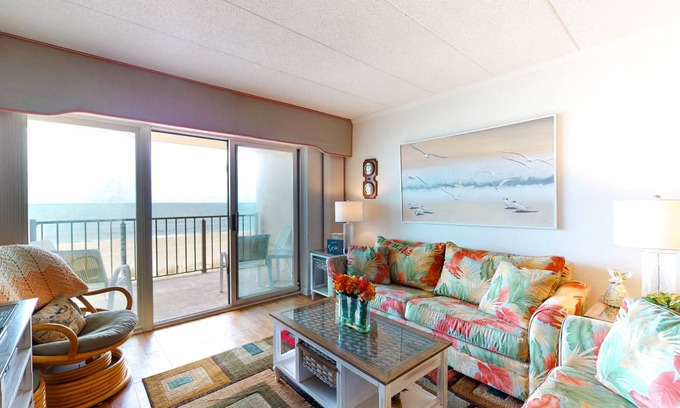 North Ocean City Hotel | Hotel ∙ Marigot Beach 304