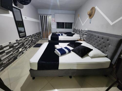 La America Hotel | hotel medellin calasanz