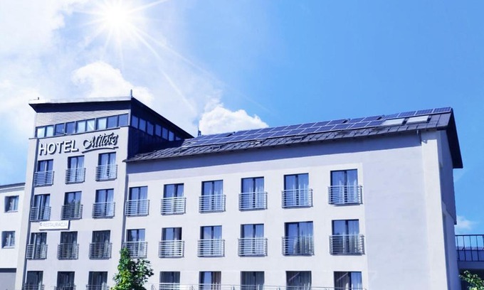 Lapalice Hotel | Hotel Miłosz Restauracja, Basen dla dzieci, Sala Zabaw, Siłownia