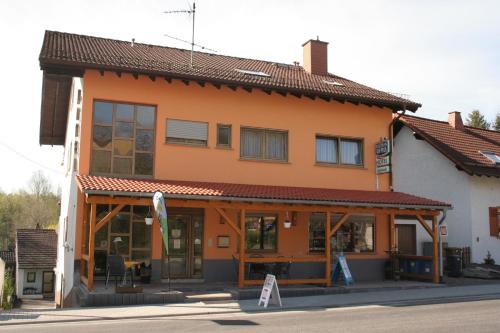 Ramstein-Miesenbach House | Hotel Michaela