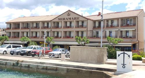 Njivice Hotel | Hotel Miramare