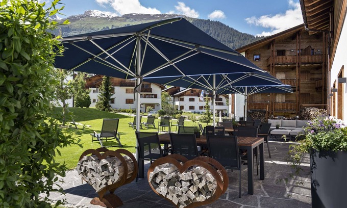 Tavanasa Hotel | Hotel mischun