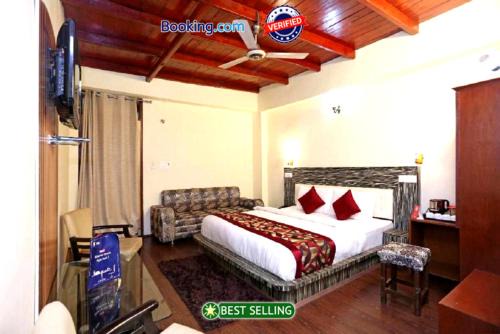Mallital Hotel | Hotel Moon Nainital - A Luxury Collection - Parking and Lift Facilities - Best Selling