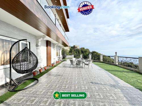 The Mall Road Hotel | HOTEL MOUNTAIN G ! MUSSOORIE होटल माउंटेन ஹோட்டல் மலை હોટેલ માઉન્ટેન ਹੋਟਲ ਮਾਊਂਟੇਨ near mall road hotel-with-mountain-view Spacious-Room-with-wi-fi-and-Parking-availability, best hotel in Mussoorie - 2