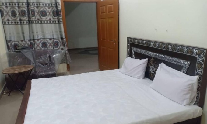 Lahore Hotel | Hotel New Garden