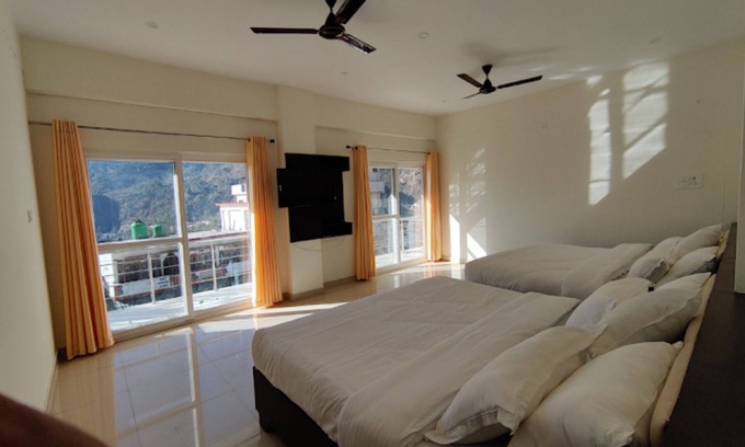 Chamoli Hotel | Hotel Nirvanam