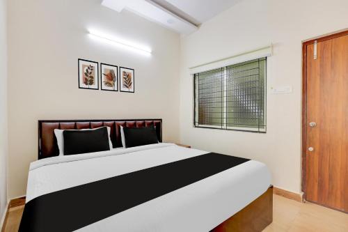 MVP Colony Hotel | Hotel O A1 Premium AC Rooms
