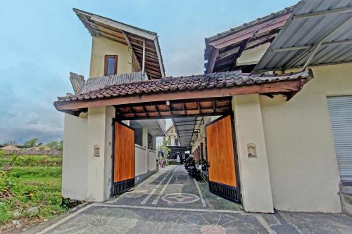 Mataram Hotel | Hotel O Diwi Homestay