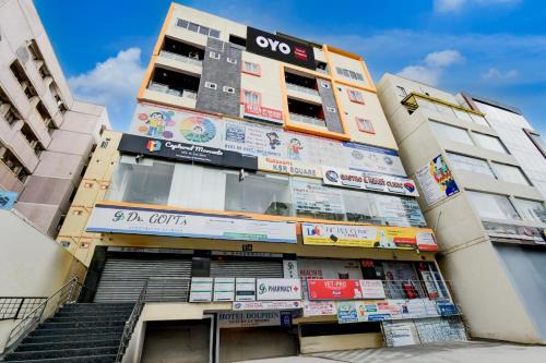 Kukatpally Housing Board Colony Hotel | HOTEL O DOLPHIN LUXURY AC ROOMS