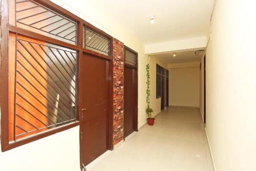 Ghaziabad Hotel | Hotel O Dream Connect