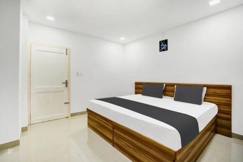 Parassinikadavu Hotel | Hotel O Grand Parassini