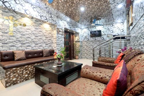 Ambala Hotel | Hotel O Heaven