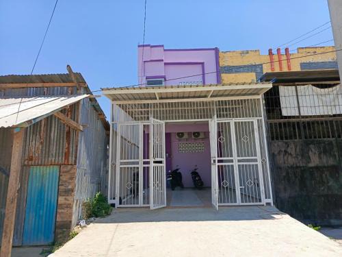 Kendari Hotel | Hotel O Homestay Aqsa