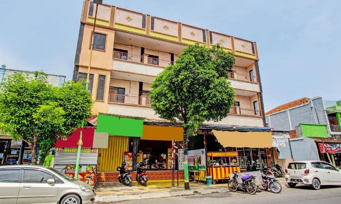 Pati Hotel | Hotel O Kristin Homestay